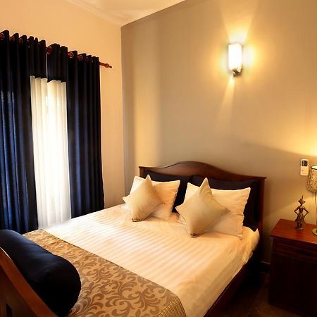Villa Mitrayu à Nugegoda Extérieur photo
