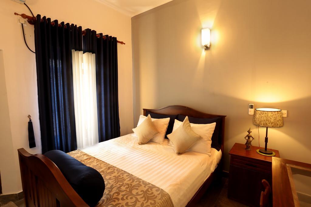 Villa Mitrayu à Nugegoda Extérieur photo
