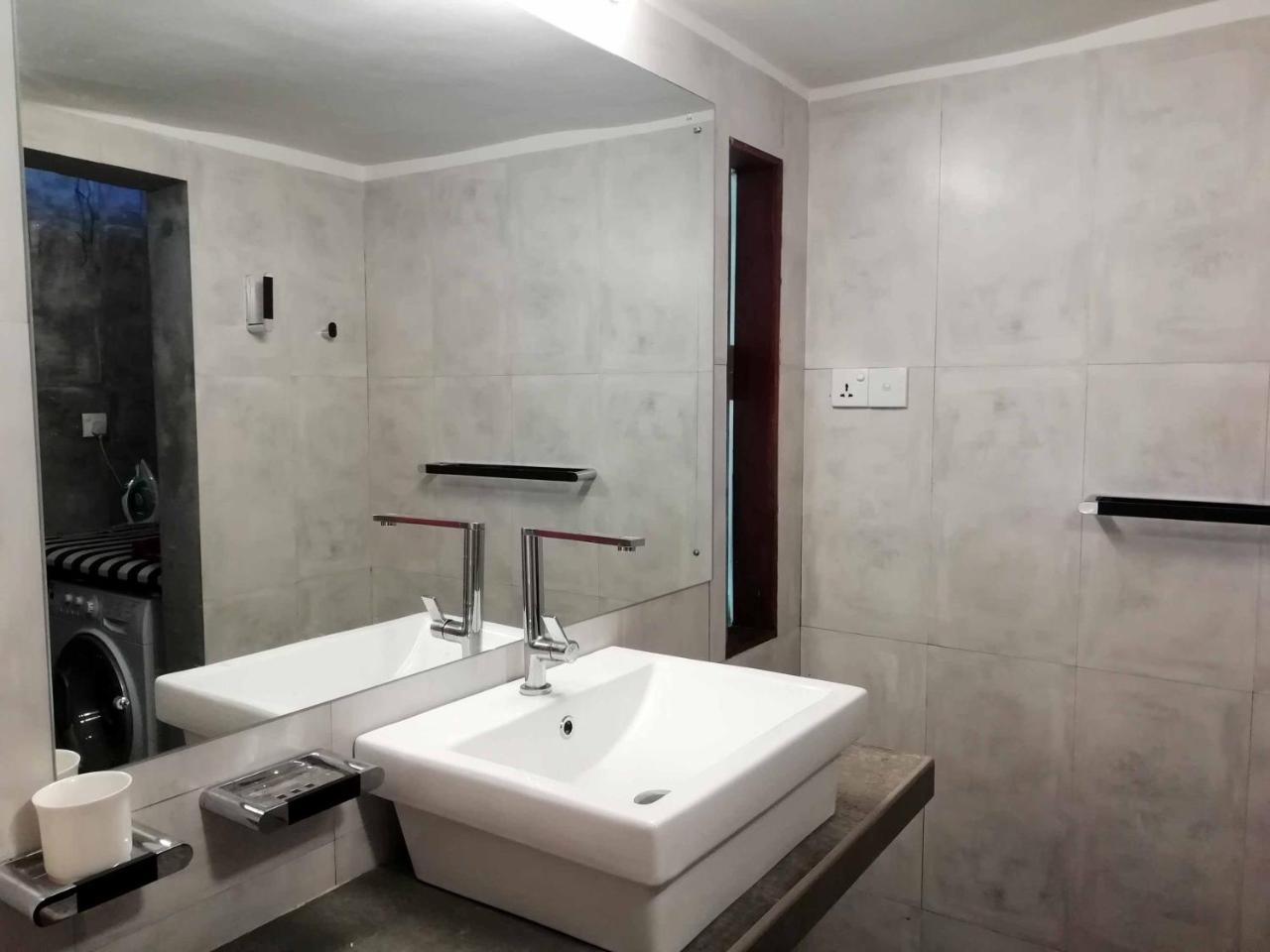 Villa Mitrayu à Nugegoda Extérieur photo