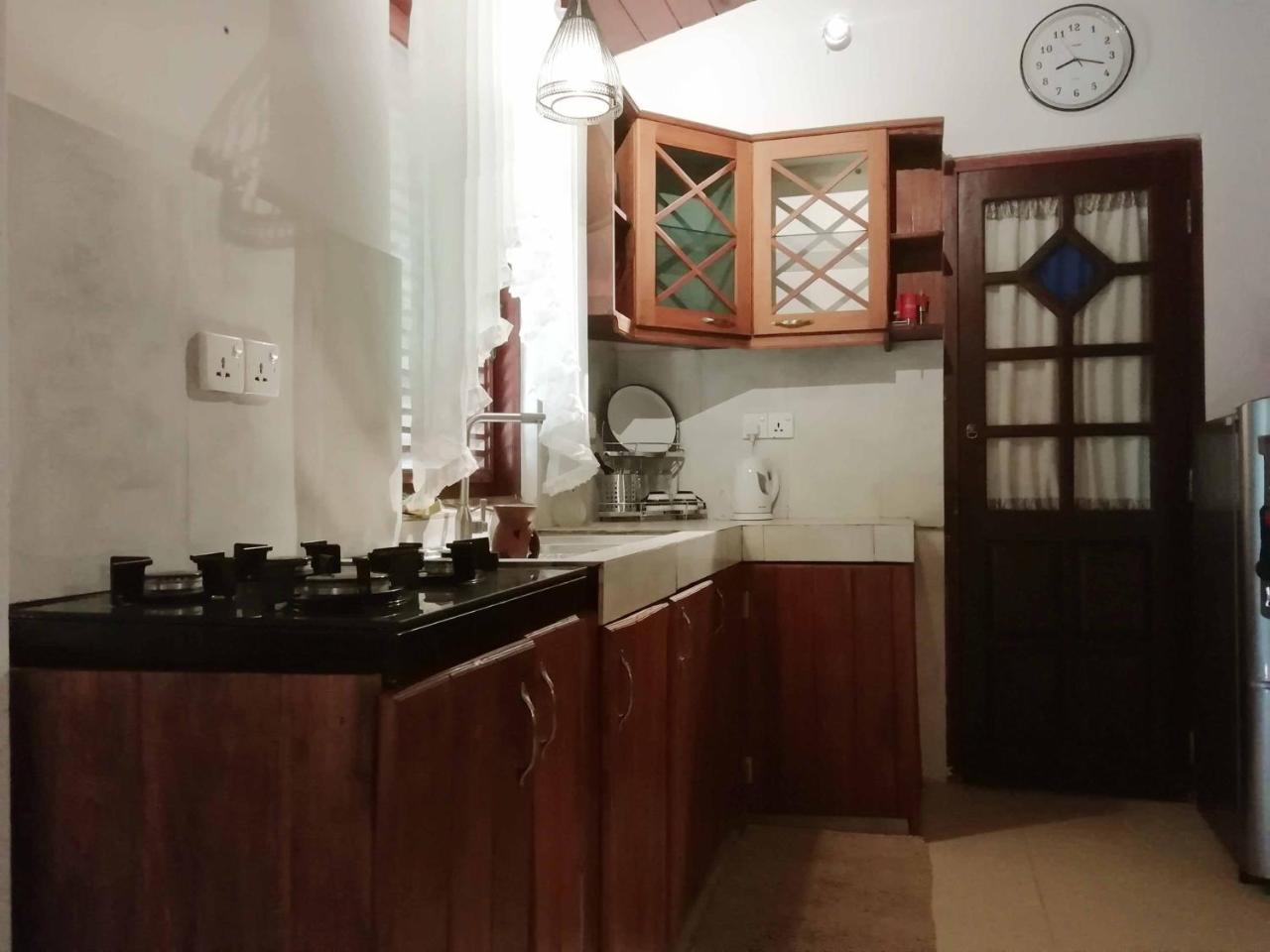 Villa Mitrayu à Nugegoda Extérieur photo
